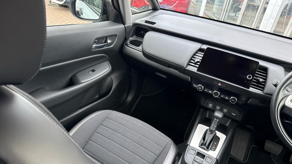Honda Jazz 1.5 i-MMD Hybrid Crosstar Advance 5dr eCVT Hybrid Hatchback - Image 33