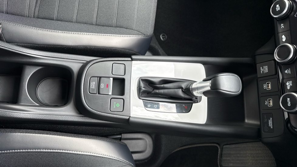 Honda Jazz 1.5 i-MMD Hybrid Crosstar Advance 5dr eCVT Hybrid Hatchback - Image 43