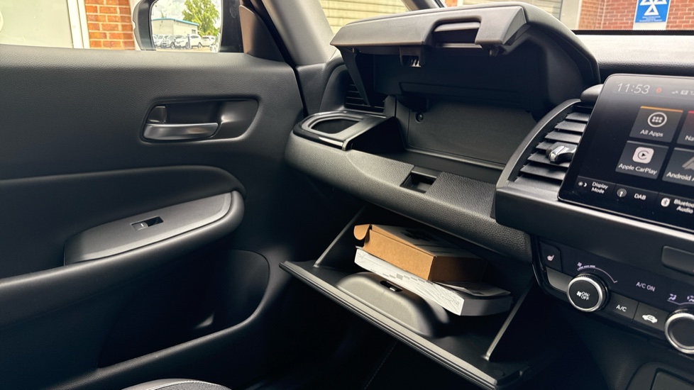 Honda Jazz 1.5 i-MMD Hybrid Crosstar Advance 5dr eCVT Hybrid Hatchback - Image 44