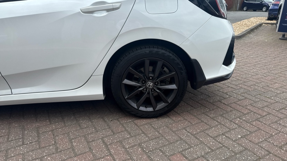 Honda Civic 1.0 VTEC Turbo 126 SR 5dr Petrol Hatchback - Image 14