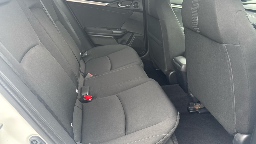 Honda Civic 1.0 VTEC Turbo 126 SR 5dr Petrol Hatchback - Image 25