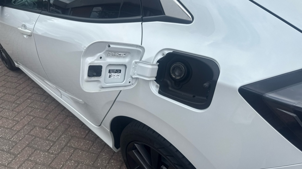 Honda Civic 1.0 VTEC Turbo 126 SR 5dr Petrol Hatchback - Image 28