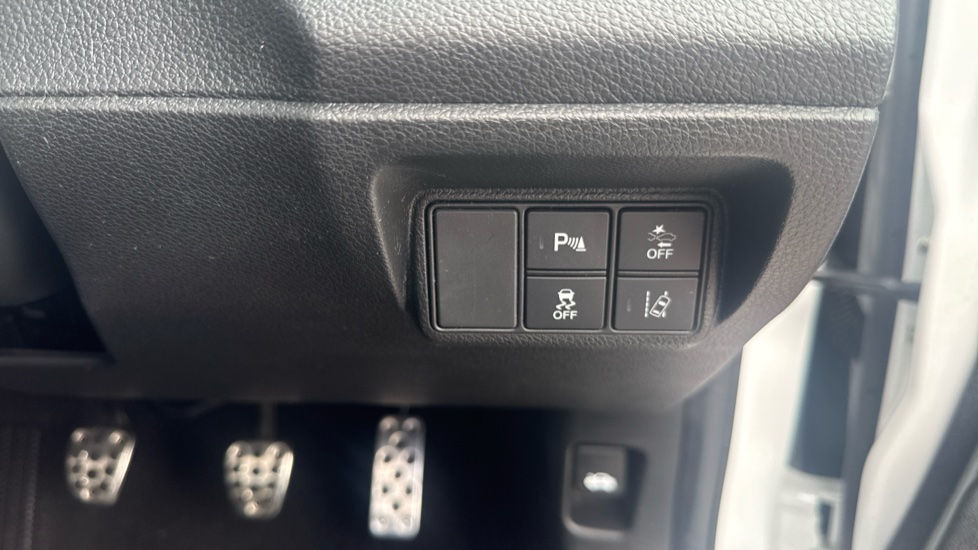 Honda Civic 1.0 VTEC Turbo 126 SR 5dr Petrol Hatchback - Image 30