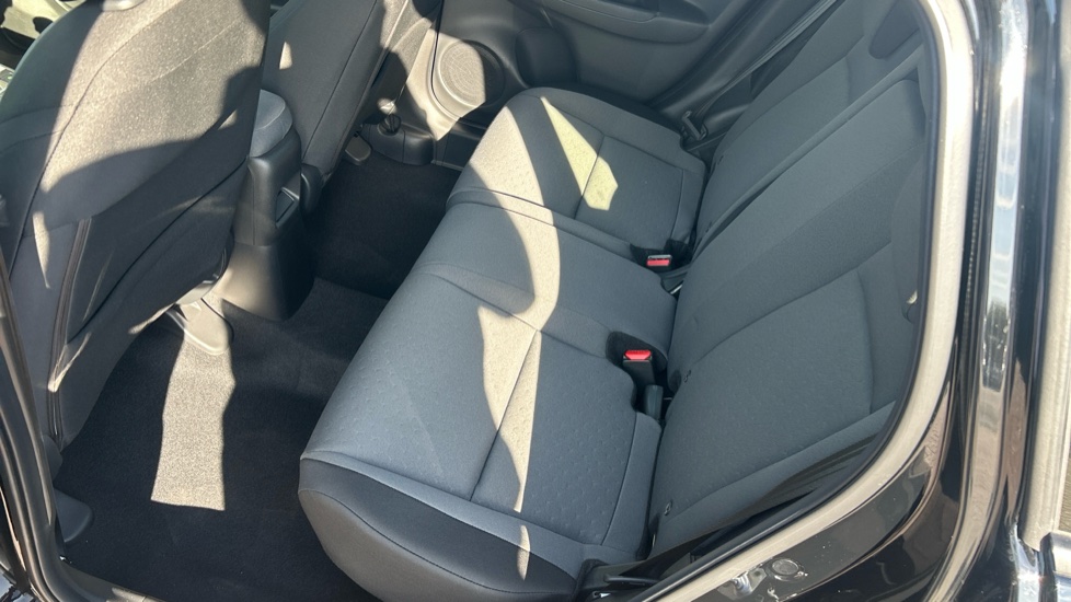 Honda Jazz 1.5 i-MMD Hybrid Elegance 5dr eCVT Hybrid Hatchback - Image 40