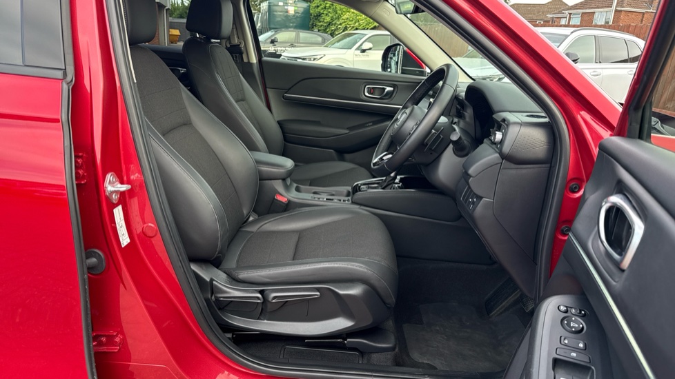 Honda HR-V 1.5 eHEV Advance 5dr CVT Hybrid Hatchback - Image 33