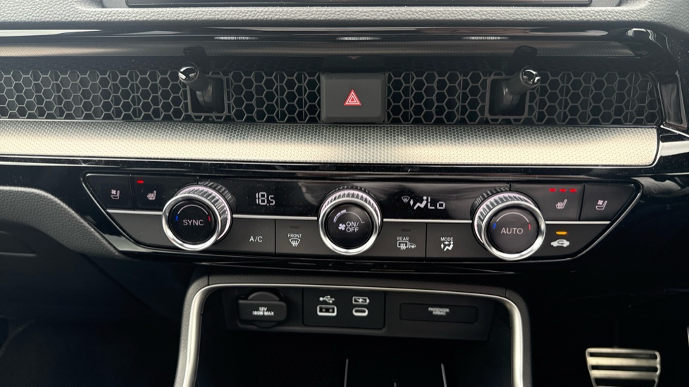 Honda CR-V 2.0 ePHEV Advance Tech 5dr eCVT Estate - Image 23