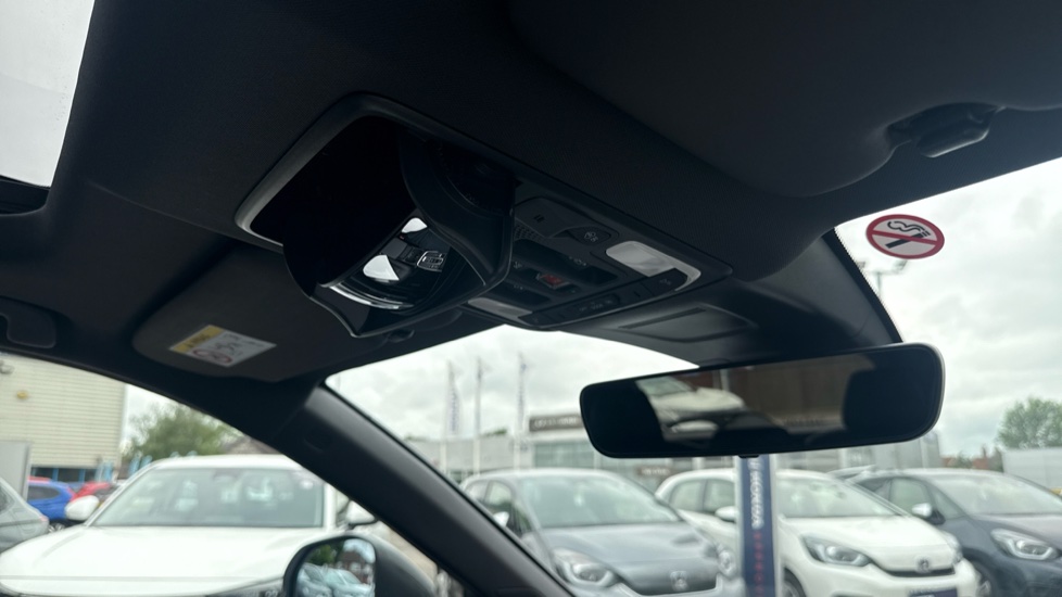 Honda CR-V 2.0 ePHEV Advance Tech 5dr eCVT Estate - Image 27