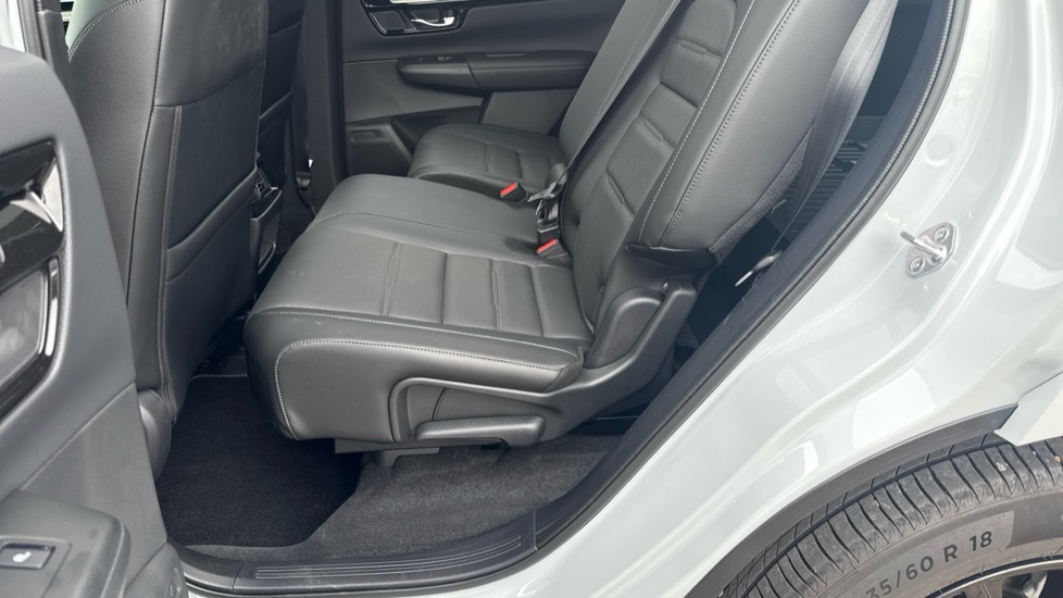Honda CR-V 2.0 ePHEV Advance Tech 5dr eCVT Estate - Image 40