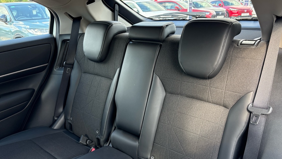 Honda HR-V 1.5 eHEV Advance 5dr CVT Hybrid Hatchback - Image 8