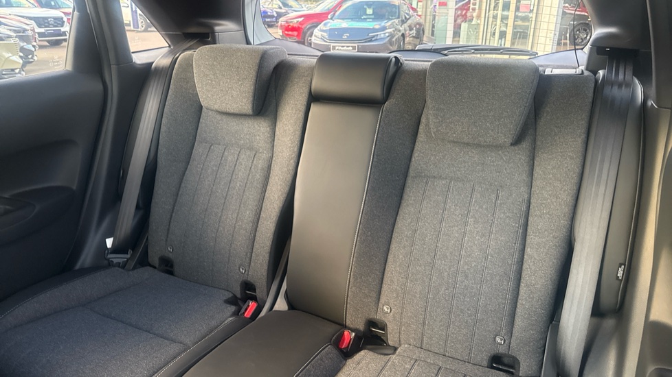 Honda Jazz 1.5 i-MMD Hybrid Advance 5dr eCVT Hybrid Hatchback - Image 8