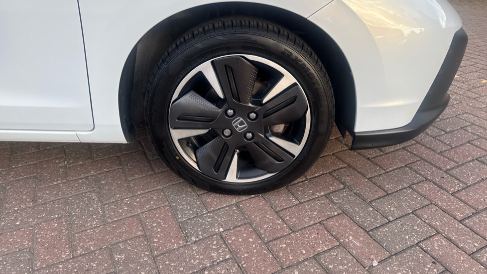 Honda Jazz 1.5 i-MMD Hybrid Advance 5dr eCVT Hybrid Hatchback - Image 14
