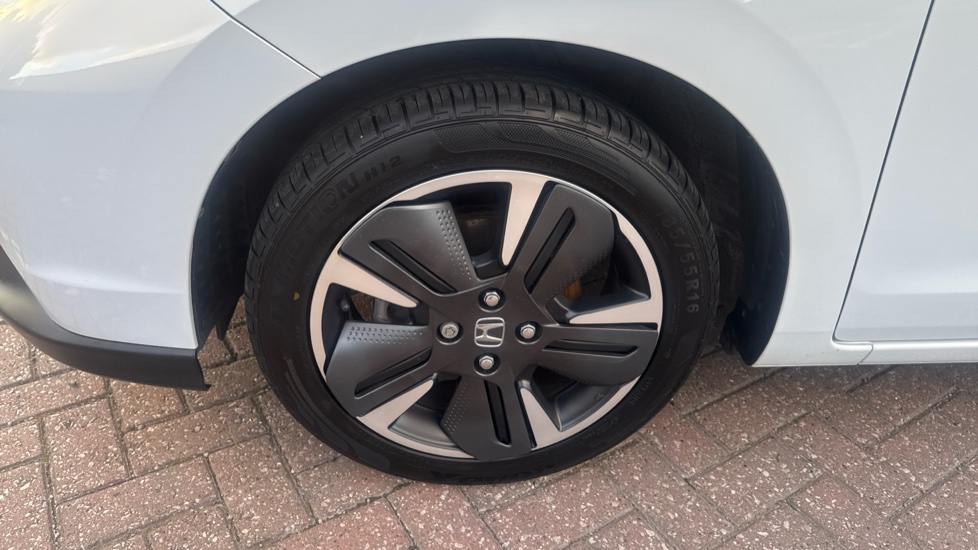 Honda Jazz 1.5 i-MMD Hybrid Advance 5dr eCVT Hybrid Hatchback - Image 24