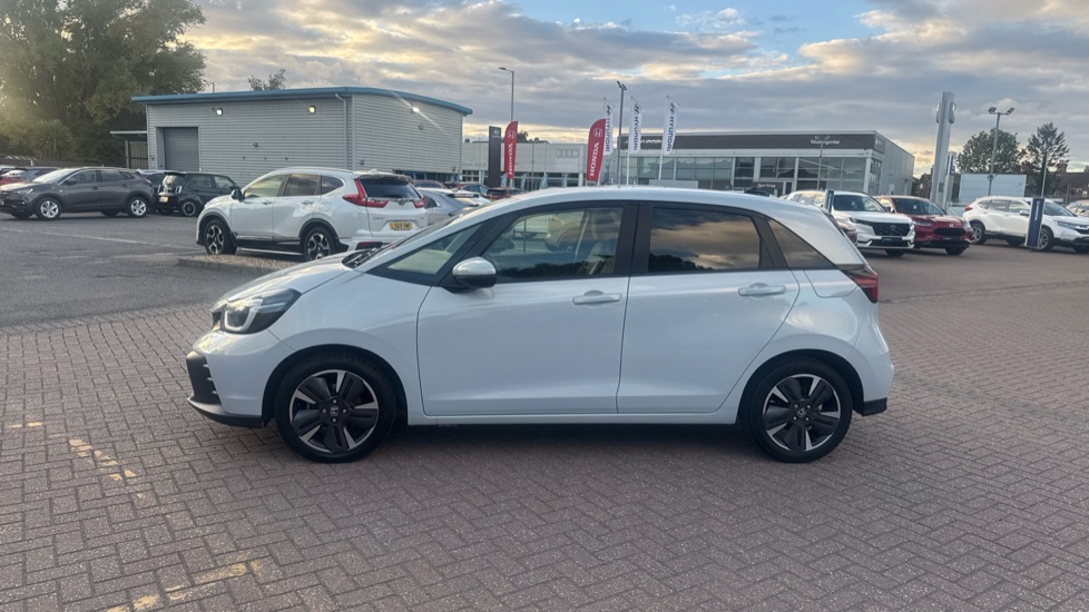 Honda Jazz 1.5 i-MMD Hybrid Advance 5dr eCVT Hybrid Hatchback - Image 25