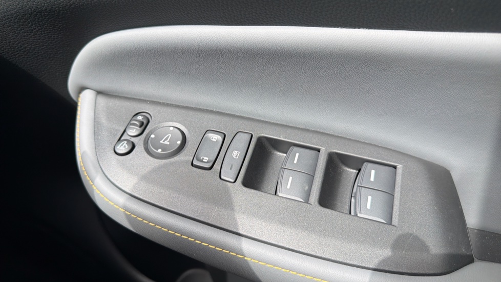Honda Jazz 1.5 i-MMD Hybrid Advance Sport 5dr eCVT Hybrid Hatchback - Image 28