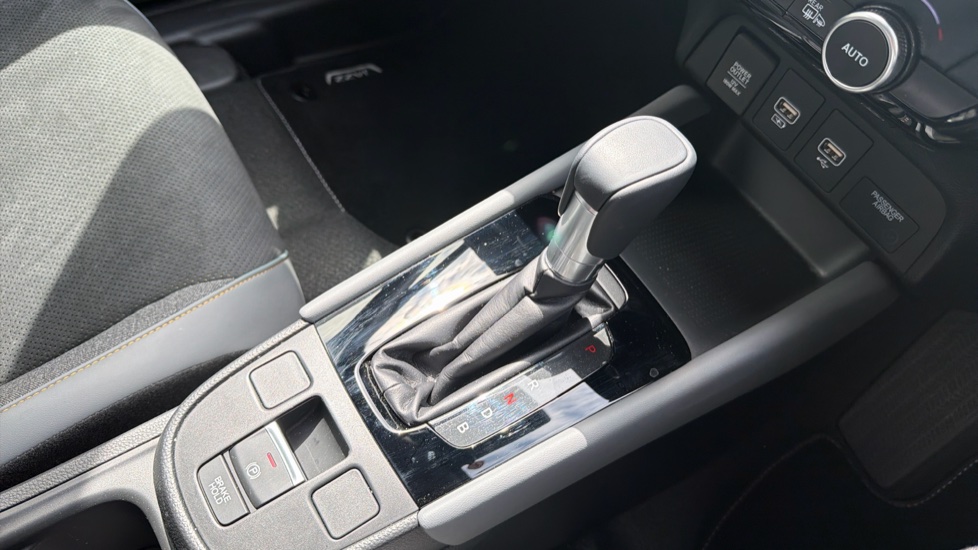 Honda Jazz 1.5 i-MMD Hybrid Advance Sport 5dr eCVT Hybrid Hatchback - Image 34