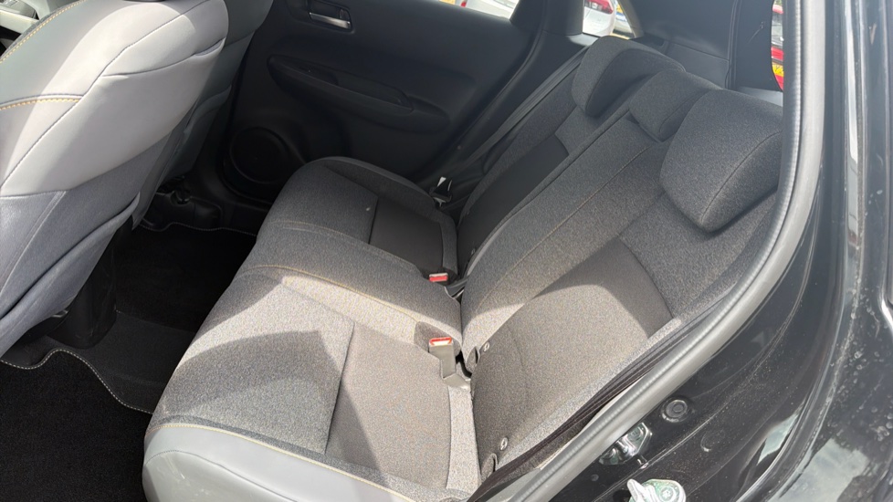 Honda Jazz 1.5 i-MMD Hybrid Advance Sport 5dr eCVT Hybrid Hatchback - Image 36
