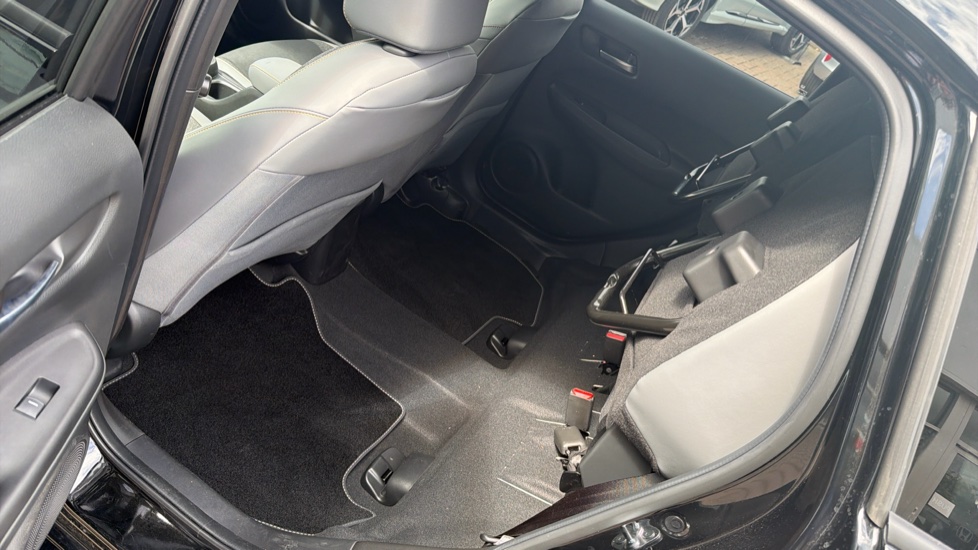 Honda Jazz 1.5 i-MMD Hybrid Advance Sport 5dr eCVT Hybrid Hatchback - Image 39