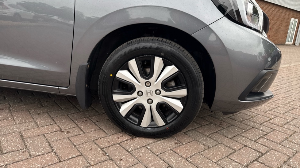Honda Jazz 1.5 i-MMD Hybrid SR 5dr eCVT Hybrid Hatchback - Image 19