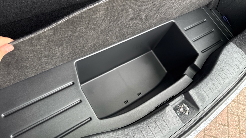 Honda Jazz 1.5 i-MMD Hybrid SR 5dr eCVT Hybrid Hatchback - Image 25