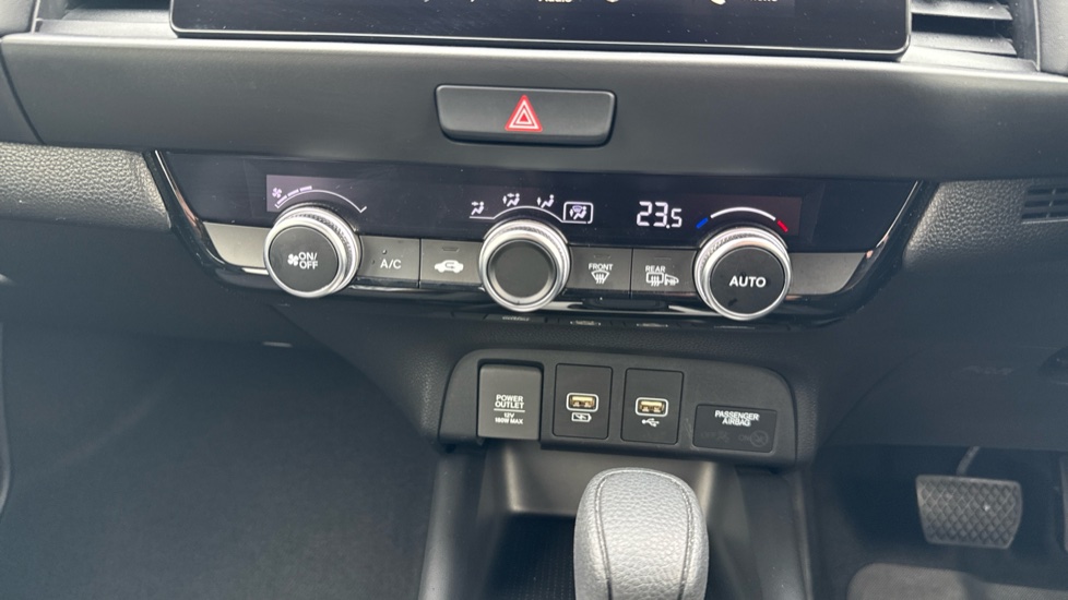 Honda Jazz 1.5 i-MMD Hybrid SR 5dr eCVT Hybrid Hatchback - Image 33