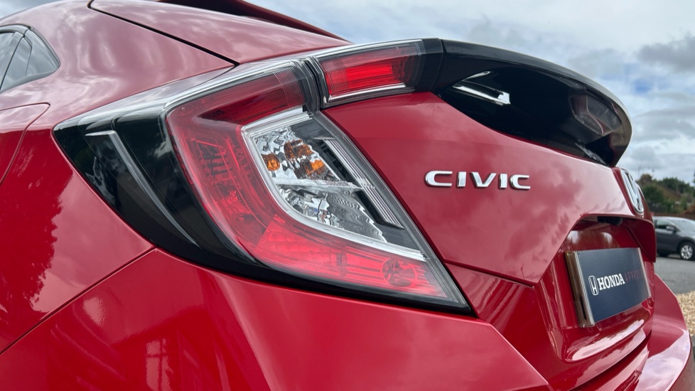 Honda Civic 1.5 VTEC Turbo Sport 5dr Petrol Hatchback - Image 20