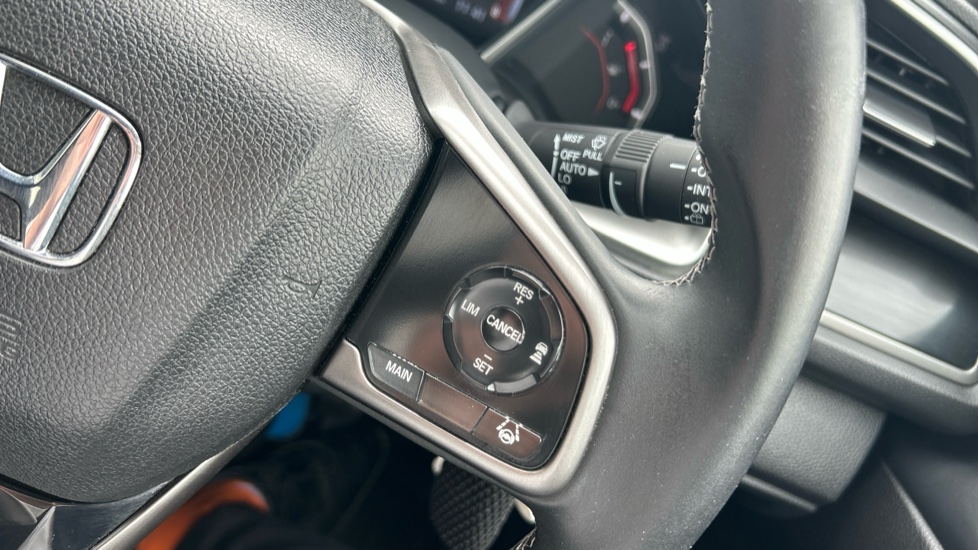 Honda Civic 1.5 VTEC Turbo Sport 5dr Petrol Hatchback - Image 27
