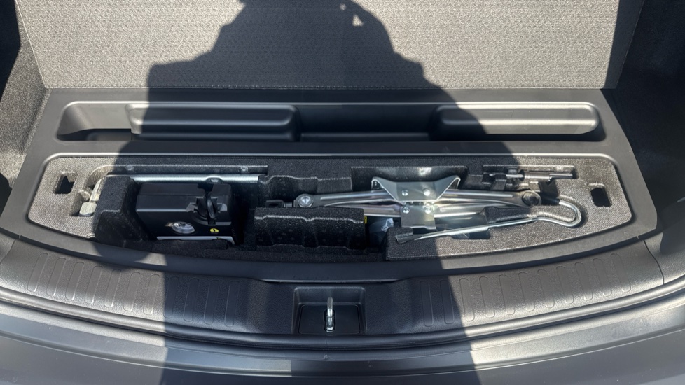Honda CR-V 2.0 i-MMD Hybrid SR 5dr eCVT Hybrid Estate - Image 30