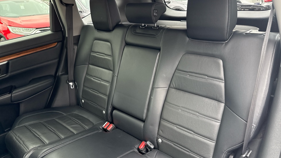 Honda CR-V 2.0 i-MMD Hybrid SR 5dr eCVT Hybrid Estate - Image 8