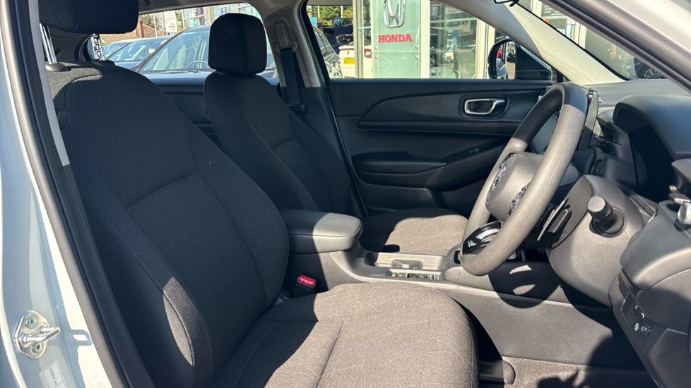 Honda HR-V 1.5 eHEV Elegance 5dr CVT Hybrid Hatchback - Image 18