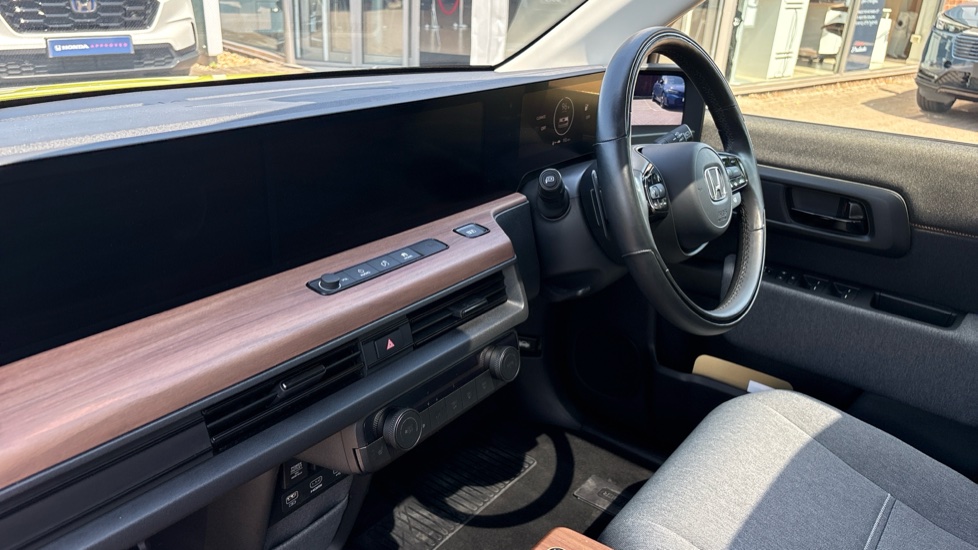 Honda Honda E 113kW Advance 36kWh 5dr Auto Electric Hatchback - Image 2