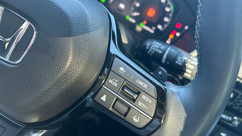Honda CR-V 2.0 eHEV Advance 5dr eCVT Hybrid Estate - Image 30
