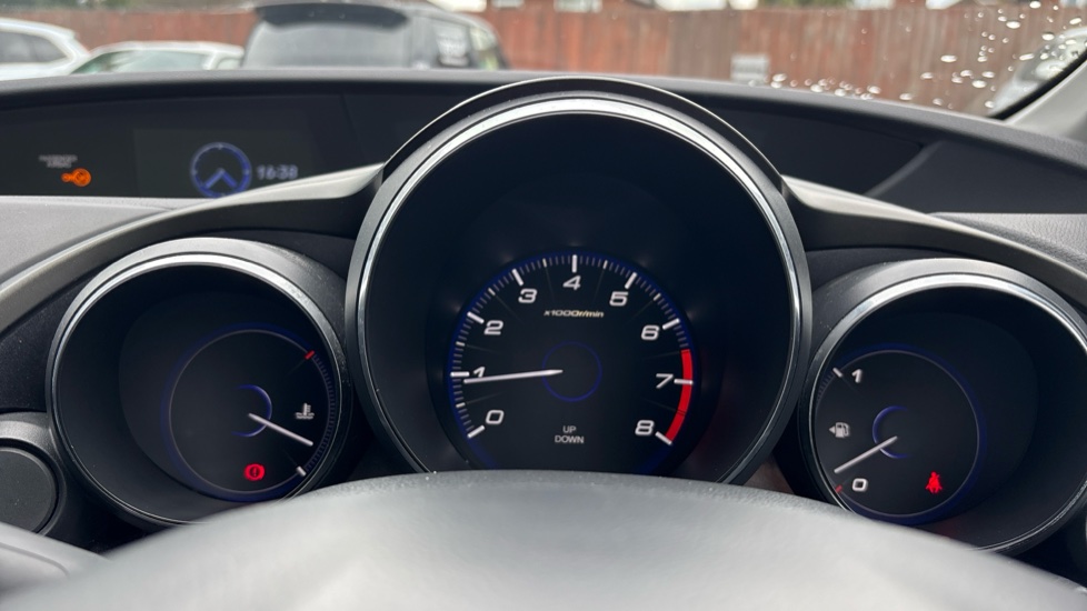 Honda Civic 1.4 i-VTEC SE-T 5dr Petrol Hatchback - Image 11