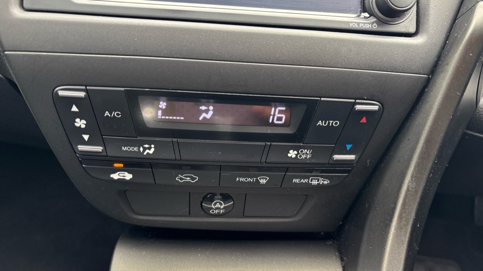 Honda Civic 1.4 i-VTEC SE-T 5dr Petrol Hatchback - Image 21