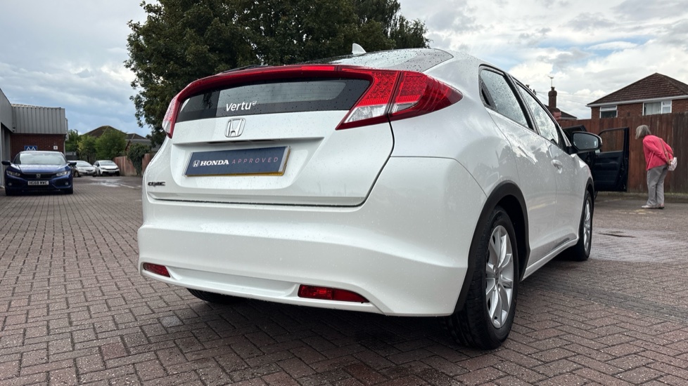 Honda Civic 1.4 i-VTEC SE-T 5dr Petrol Hatchback - Image 32