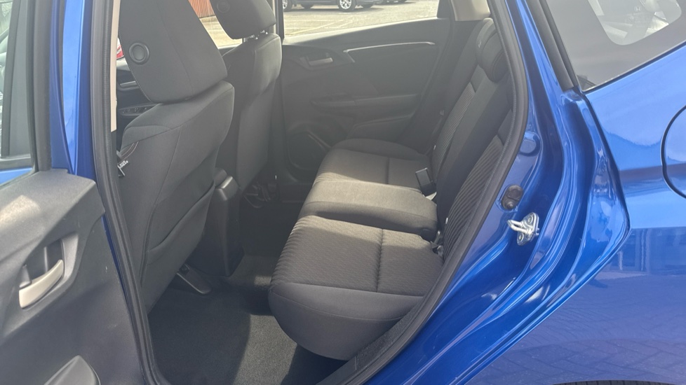 Honda Jazz 1.5 i-VTEC Sport 5dr Petrol Hatchback - Image 13