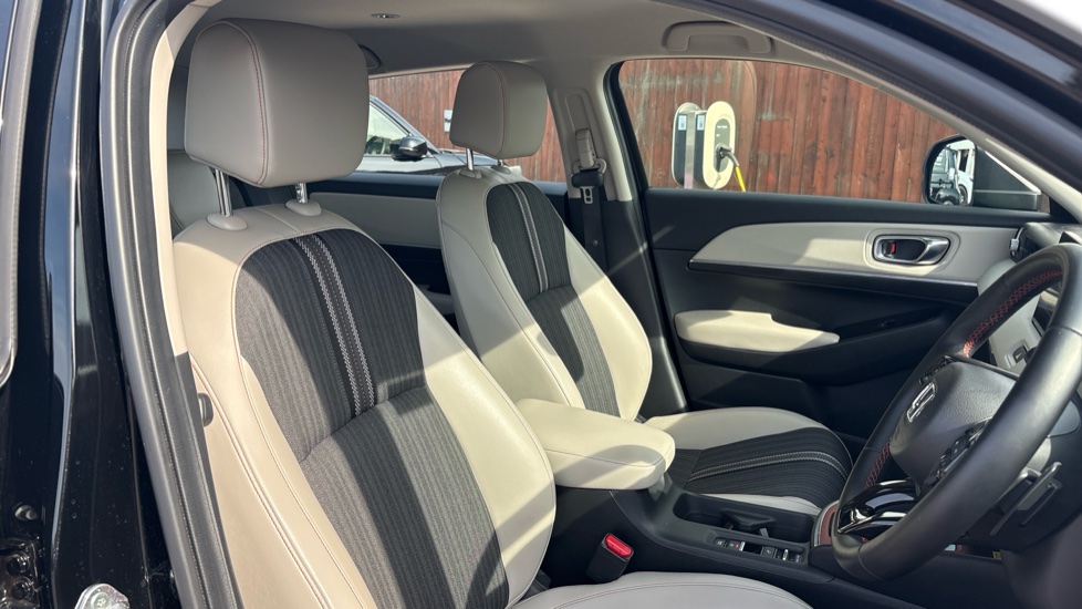Honda HR-V 1.5 eHEV Advance Style 5dr CVT Hybrid Hatchback - Image 16