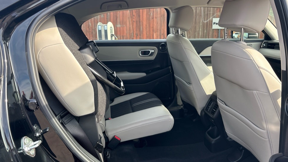 Honda HR-V 1.5 eHEV Advance Style 5dr CVT Hybrid Hatchback - Image 18