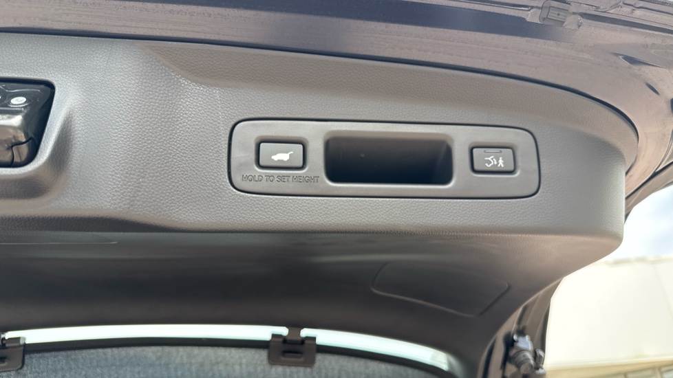 Honda HR-V 1.5 eHEV Advance Style 5dr CVT Hybrid Hatchback - Image 22