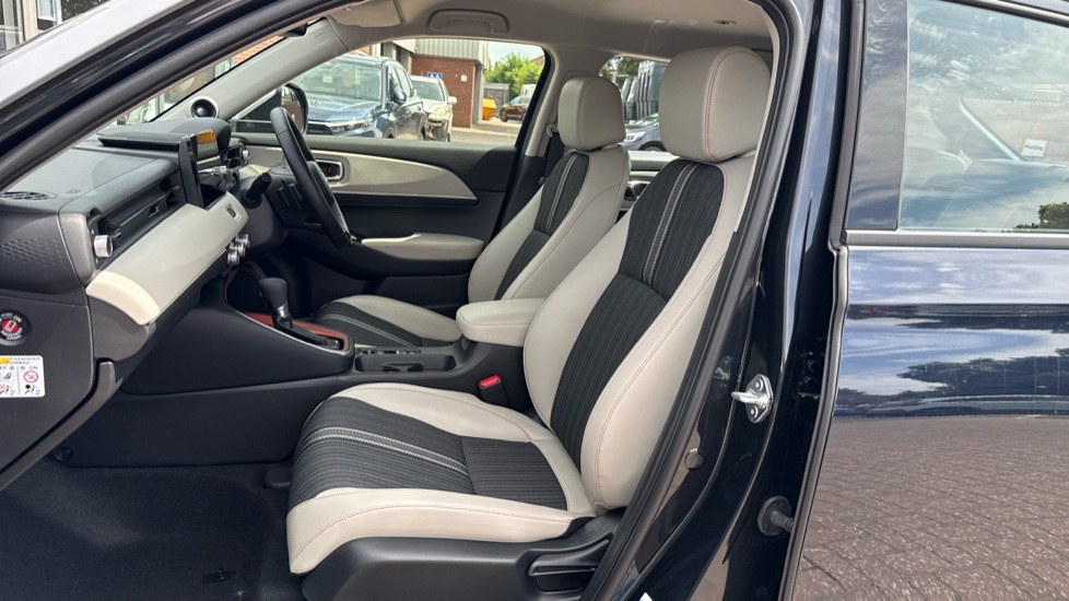 Honda HR-V 1.5 eHEV Advance Style 5dr CVT Hybrid Hatchback - Image 33