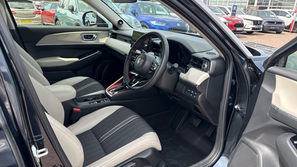 Honda HR-V 1.5 eHEV Advance Style 5dr CVT Hybrid Hatchback - Image 34