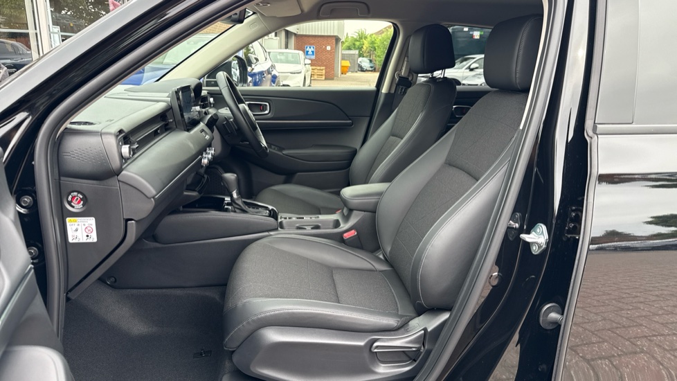 Honda HR-V 1.5 eHEV Advance 5dr CVT Hybrid Hatchback - Image 32