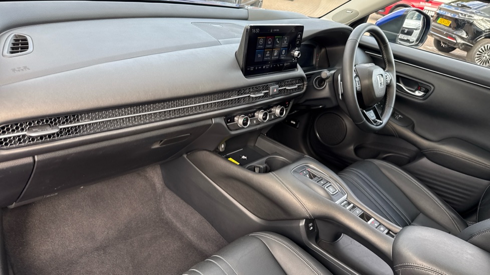 Honda Zr-V 2.0 eHEV Advance 5dr CVT Hybrid Estate - Image 2