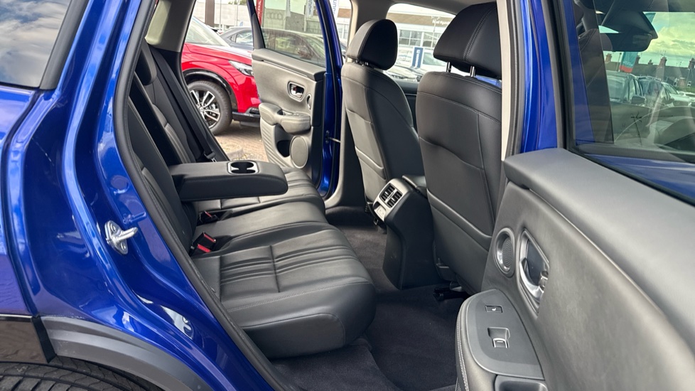 Honda Zr-V 2.0 eHEV Advance 5dr CVT Hybrid Estate - Image 25
