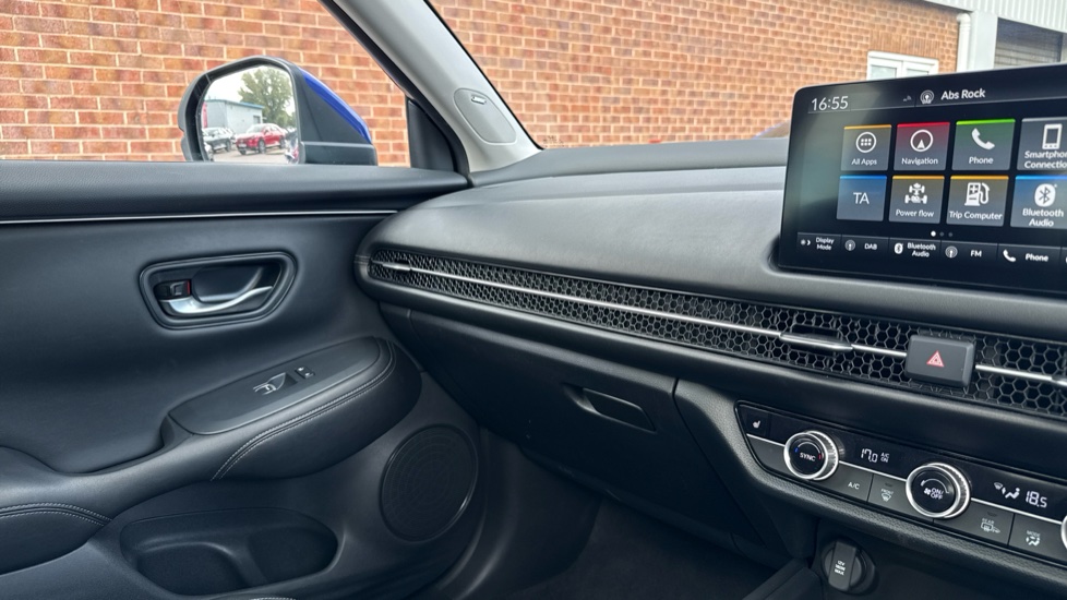 Honda Zr-V 2.0 eHEV Advance 5dr CVT Hybrid Estate - Image 45