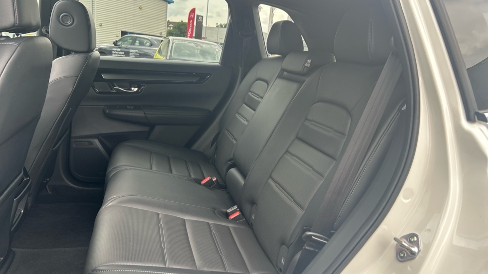 Honda CR-V 2.0 ePHEV Advance Tech 5dr eCVT Estate - Image 8