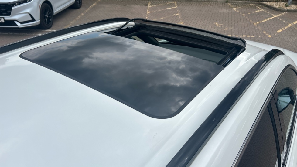 Honda CR-V 2.0 ePHEV Advance Tech 5dr eCVT Estate - Image 26