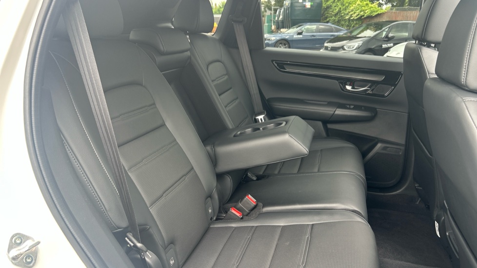 Honda CR-V 2.0 ePHEV Advance Tech 5dr eCVT Estate - Image 32