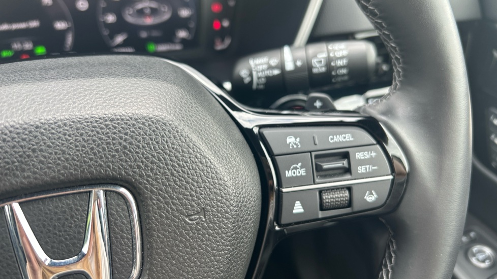 Honda CR-V 2.0 ePHEV Advance Tech 5dr eCVT Estate - Image 38