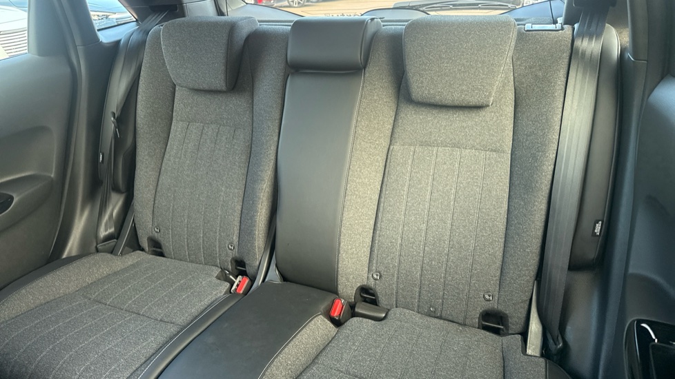 Honda Jazz 1.5 i-MMD Hybrid SR 5dr eCVT Hybrid Hatchback - Image 8