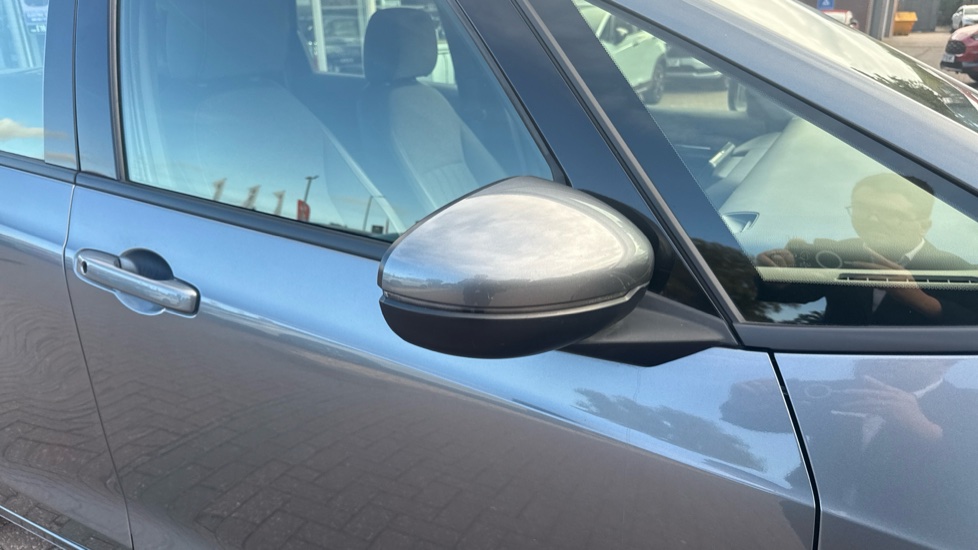 Honda Jazz 1.5 i-MMD Hybrid SR 5dr eCVT Hybrid Hatchback - Image 15